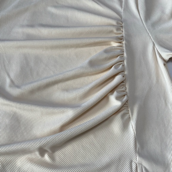 Tan Ribbed Asymmetrical Front Scrunched Top Juniors Large - Picture 4 of 11